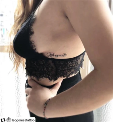 Tattoo déanta le cartúis spréacha