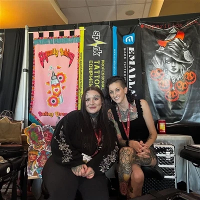 SPARK-Déanann Ealaíontóir Deimhnithe Ard-Onóracha a fháil ag CPA Tattoo Expo,...